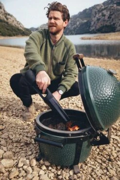 Big Green Egg Looftlighter X - Akkubetriebener Grillanzünder 13 Big Green Egg Looftlighter X - Akkubetriebener Grillanzünder -Küchengrill Angebote Big Green Egg Looftlighter X Egg Keramikgrill Lifestyle