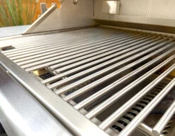 BULL Angus Gasgrill - Einbaugrill Mit Backburner Und Rotisserie 7 BULL Angus Gasgrill - Einbaugrill Mit Backburner Und Rotisserie -Küchengrill Angebote Bull Angus Built In Grillrost Detail 47628CEBU