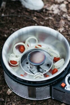 Cobb Grill Premier Gas Deluxe 2.0 - Gasgrill - Kartuschenanschluss - Modell 2023 19 Cobb Grill Premier Gas Deluxe 2.0 - Gasgrill - Kartuschenanschluss - Modell 2023 -Küchengrill Angebote Cobb Grill Premier Gas Deluxe Innenschale zum Garen Beilagen