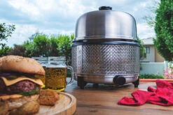 Cobb Grill Premier+ Gas Deluxe Gasgrill 30mbar - Modell 2023 -Küchengrill Angebote Cobb Premier Plus Deluxe Tischgrill Lifestyle