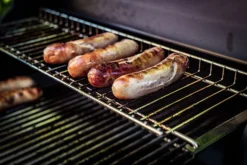 Grillfürst G621G 6-Brenner Edelstahl-Gasgrill - Eintracht Frankfurt Edition - Gusseisenroste -Küchengrill Angebote Grillfuerst Gasgrill Bratwurst Warmhalterost