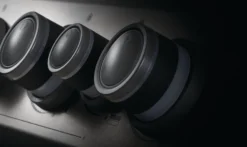 Napoleon Rogue SE 425 Edelstahl Gasgrill Mit Sizzle Zone Und Heckbrenner - Modell 2023 -Küchengrill Angebote Napoleon Rogue SE Drehknoepfe