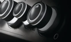 Napoleon Rogue SE 425 Edelstahl Gasgrill Mit Sizzle Zone Und Heckbrenner - Modell 2023 -Küchengrill Angebote Napoleon Rogue SE Drehknoepfe beleuchtet