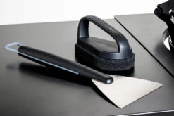 Outdoorchef Plancha Reinigungsset -Küchengrill Angebote Outdoorchef Plancha Reinigungsset Mood