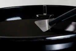 Outdoorchef Trichter Reinigungsset Für EASY FLIP Trichter -Küchengrill Angebote Outdoorchef Trichter Schaber Anwendung02