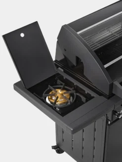 Rösle Gasgrill Magnum PRO G4-S - X-DEAL Inkl. Abdeckhaube, Gusseisen Grillplatte Und Drehspieß - Modell 2023 -Küchengrill Angebote Roesle Gagsrill Magnum Pro Seitenkocher offen