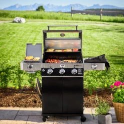Rösle Gasgrill Videro G3-S VARIO+ Schwarz - Modell 2023 - X-DEAL Inkl. Abdeckhaube, Grillplatte Und Drehspieß 31 Rösle Gasgrill Videro G3-S VARIO+ Schwarz - Modell 2023 - X-DEAL Inkl. Abdeckhaube, Grillplatte Und Drehspieß -Küchengrill Angebote Roesle Gasgrill Videro G3 S Mood