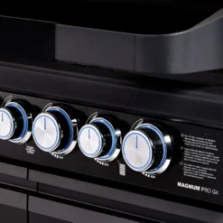 Rösle Gasgrill Magnum PRO G4-S - X-DEAL Inkl. Abdeckhaube, Gusseisen Grillplatte Und Drehspieß - Modell 2023 -Küchengrill Angebote Roesle Magnum Pro G4 S Drehregler