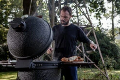 The Bastard Keramikgrill Urban XL - Complete - Schwarz Matt - Modell 2023 -Küchengrill Angebote The Bastard Keramikgrill Urban XL Deckelscharnier
