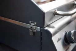 Grillfürst G201E 2-Brenner Gasgrill Portabel V2 - Campinggrill / Balkongrill 50mbar - Inkl. Untergestell -Küchengrill Angebote grillfuerst g201 verschluss 1